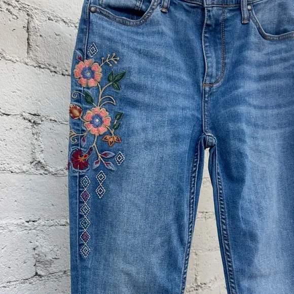 VINTAGE Johnny Was The Skinny Jean Floral Embroidered Mid-Rise Size 26
